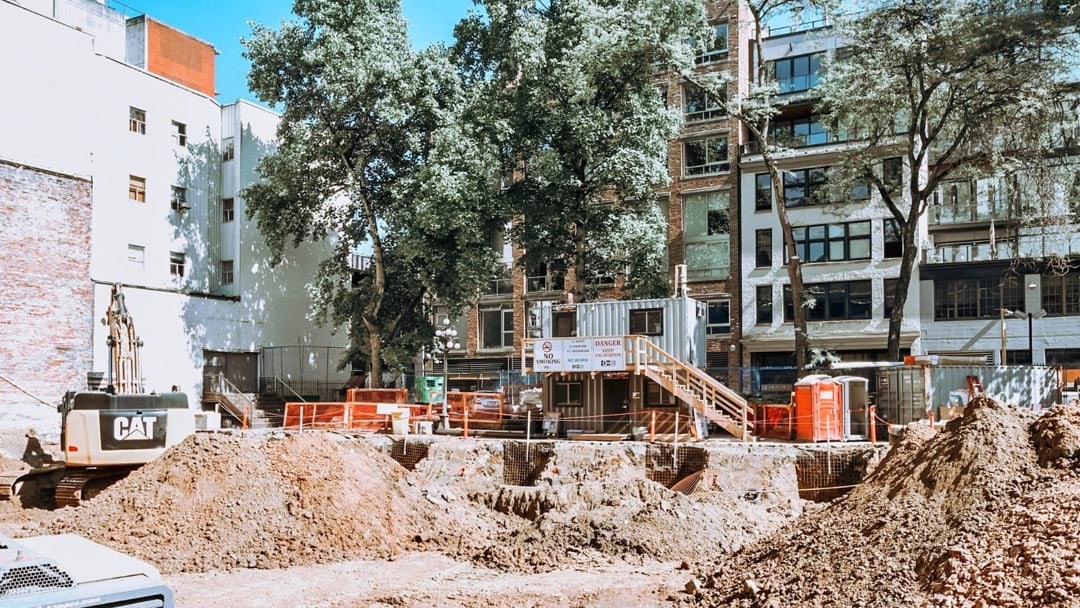 20’ Office CUBE – Wood Finished - Royal Ace Storage