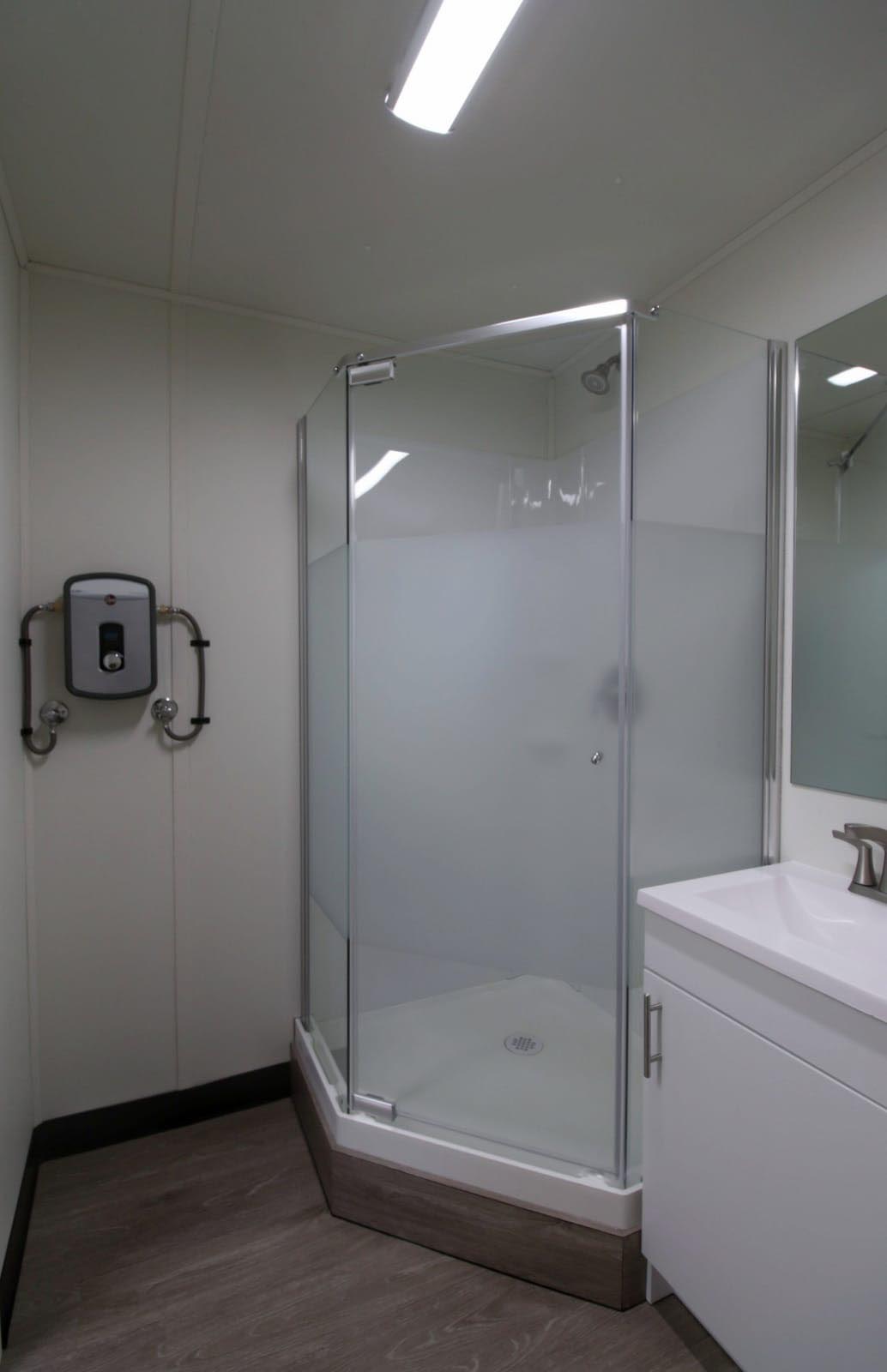 20′ Site office + Washroom - Royal Ace Storage