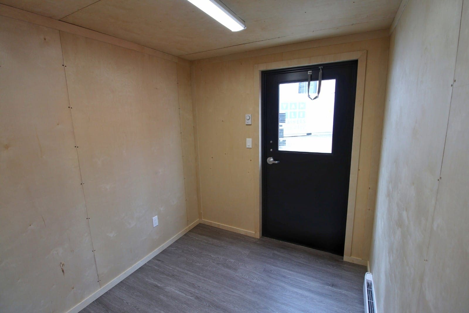 10’ Economy Office CUBE - Royal Ace Storage