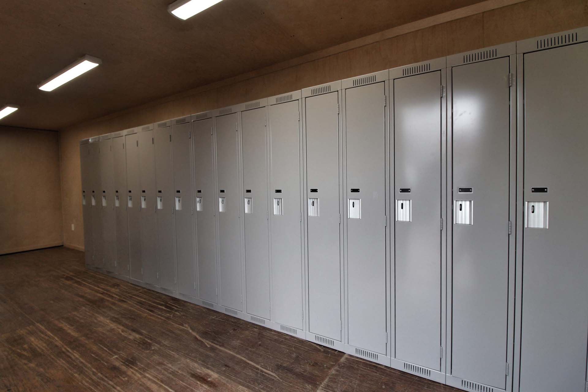 40’ Locker Room - Royal Ace Storage