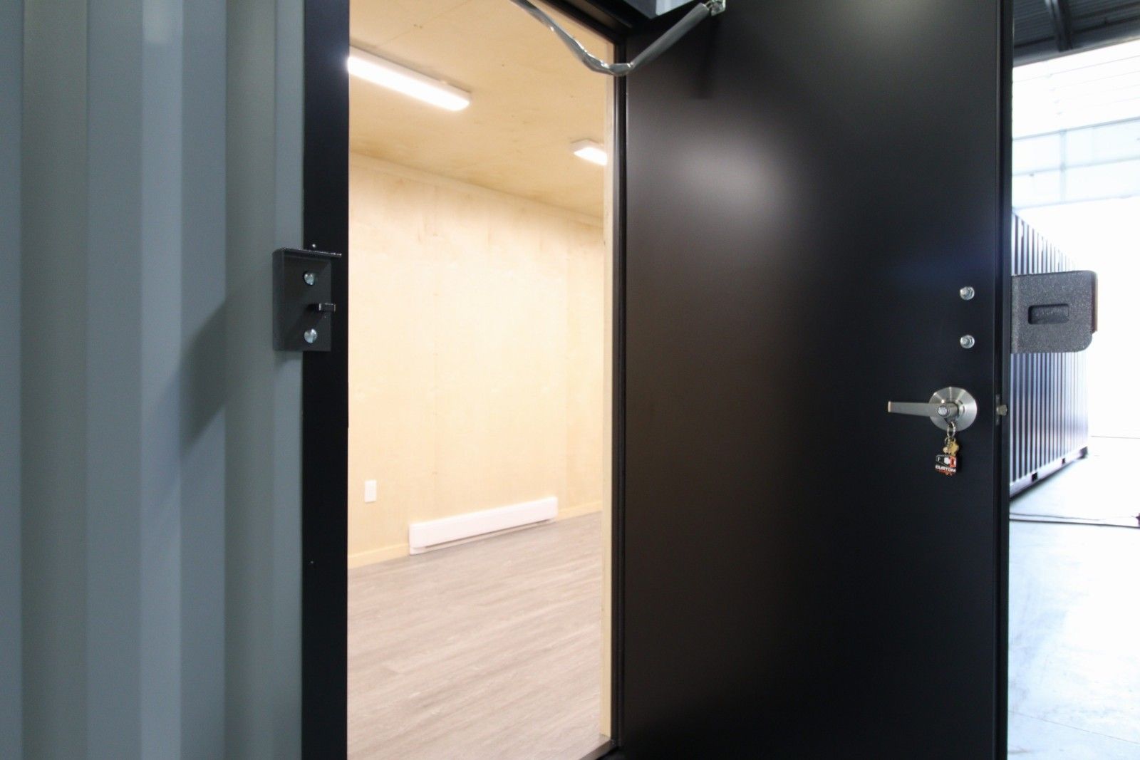 40’ Office CUBE – Wood Finished - Royal Ace Storage