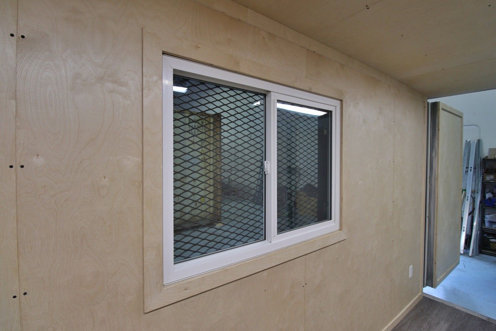 40’ Office CUBE – Wood Finished - Royal Ace Storage