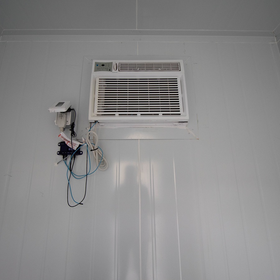 Gently Used 10’HC Cooler - Royal Ace Storage